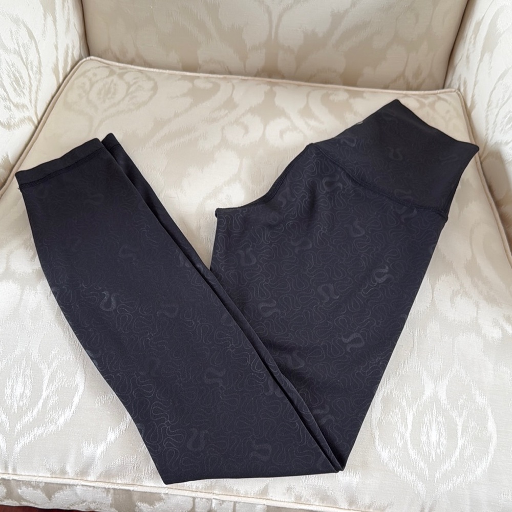 Lululemon Patterned Black Leggings